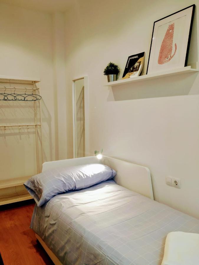 Instituto 2º Apartment Хихон Екстериор снимка