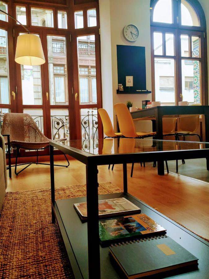 Instituto 2º Apartment Хихон Екстериор снимка